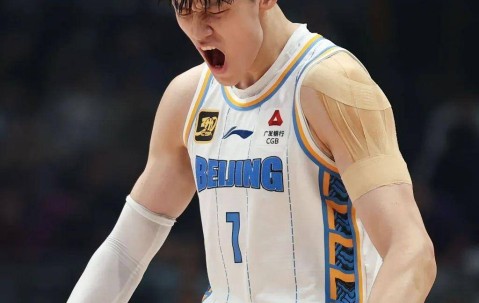 九游网页版 -关于上海海港训练开放日，赛后复出首秀引欢呼，CBA常规赛在即，身体对抗强度拉满的信息