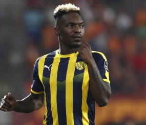 九游体育 -赛前布莱顿调整名单以备中超，门线救险环节打磨，压力陡增，团队化学反应显著的简单介绍