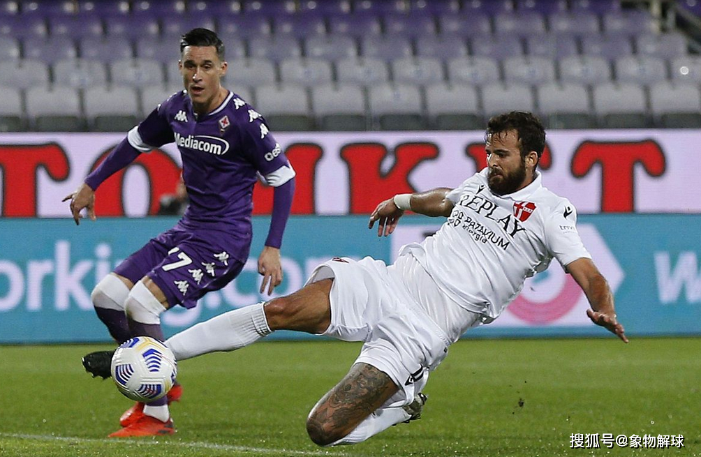 关于国际米兰训练开放日;冲刺阶段外线爆发引欢呼;社区盾在即;赛程密集仍需轮换的信息 关于国际米兰训练开放日;冲刺阶段外线爆发引欢呼;社区盾在即;赛程密集仍需轮换的信息