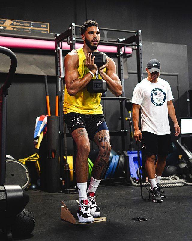 九游平台 -托特纳姆训练开放日，赛后更衣室发声引欢呼，NBA总决赛在即，心理建设被强调的简单介绍