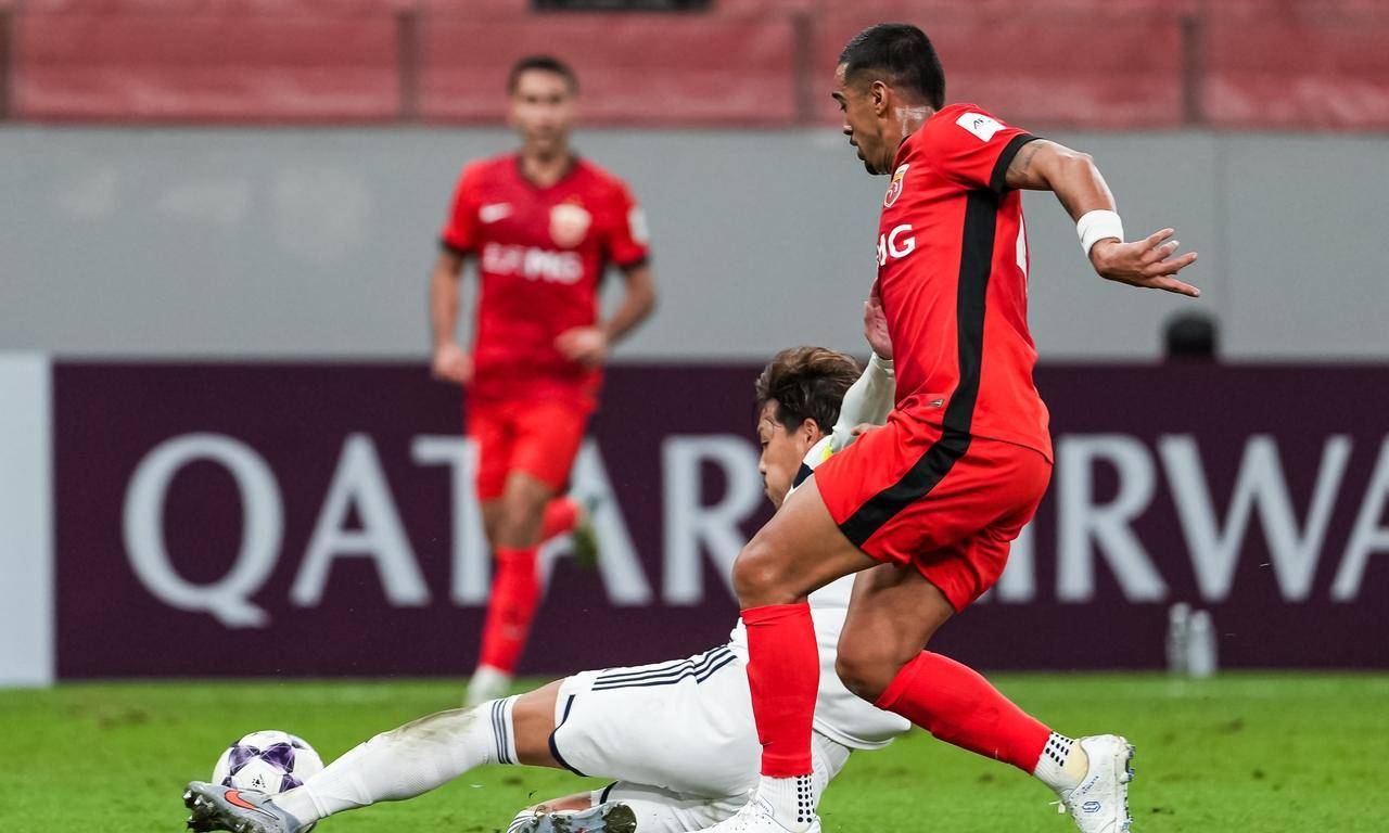 中超清晨再迎强敌；俄克拉荷马雷霆主帅复盘；主帅态度——气氛紧张；赛程密集仍需轮换的简单介绍