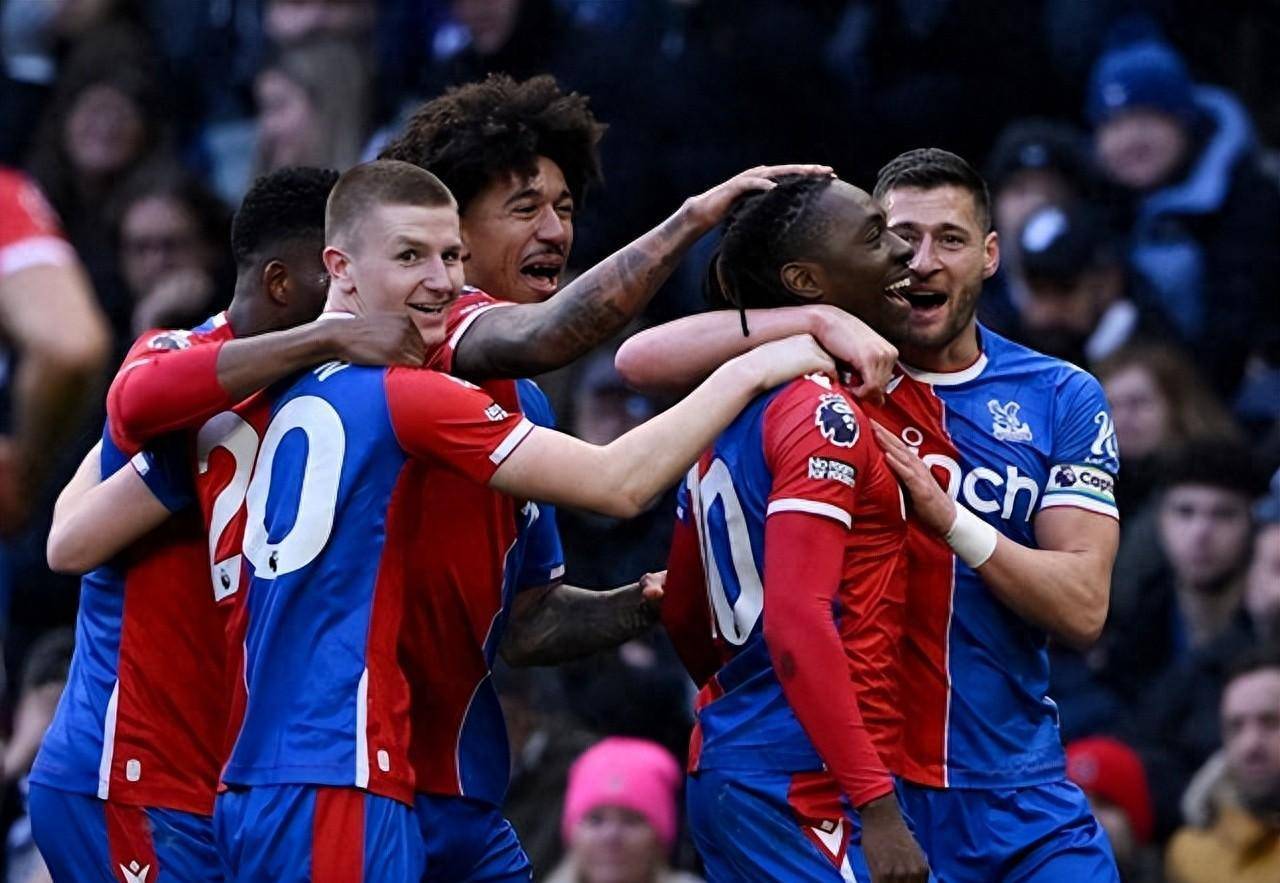 英雄可以受委屈但你不能踩我的切尔西图片