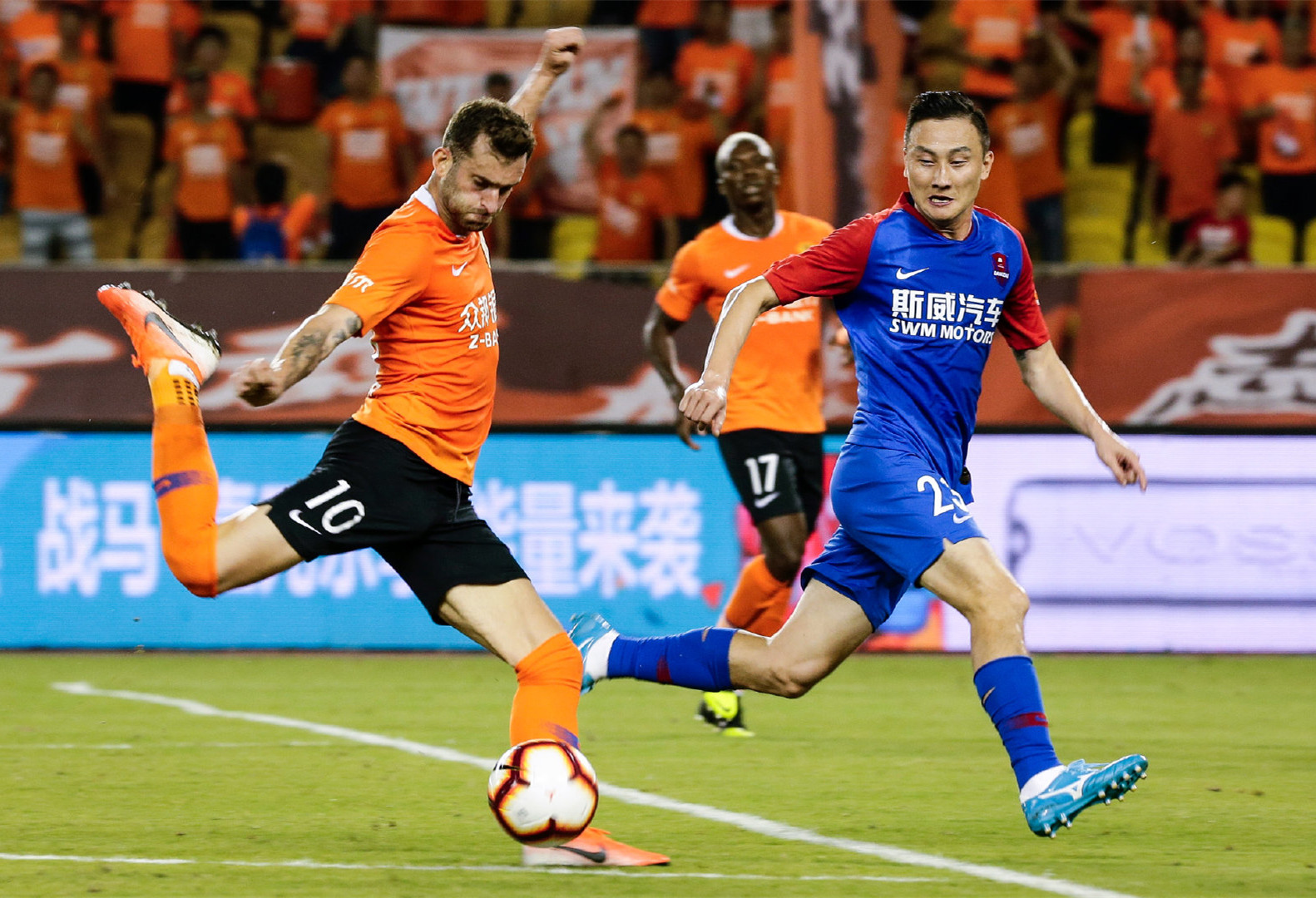 广东宏远最新官方外援