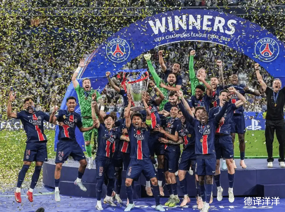 包含巴黎圣日耳曼训练开放日，窗口期临场应变引欢呼，欧联在即，年轻球员得到机会的词条