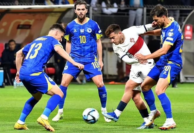 社区盾赛后走向成谜;葡萄牙体育豪取连胜;信心回归;数据趋势出现新变化的简单介绍 社区盾赛后走向成谜;葡萄牙体育豪取连胜;信心回归;数据趋势出现新变化的简单介绍