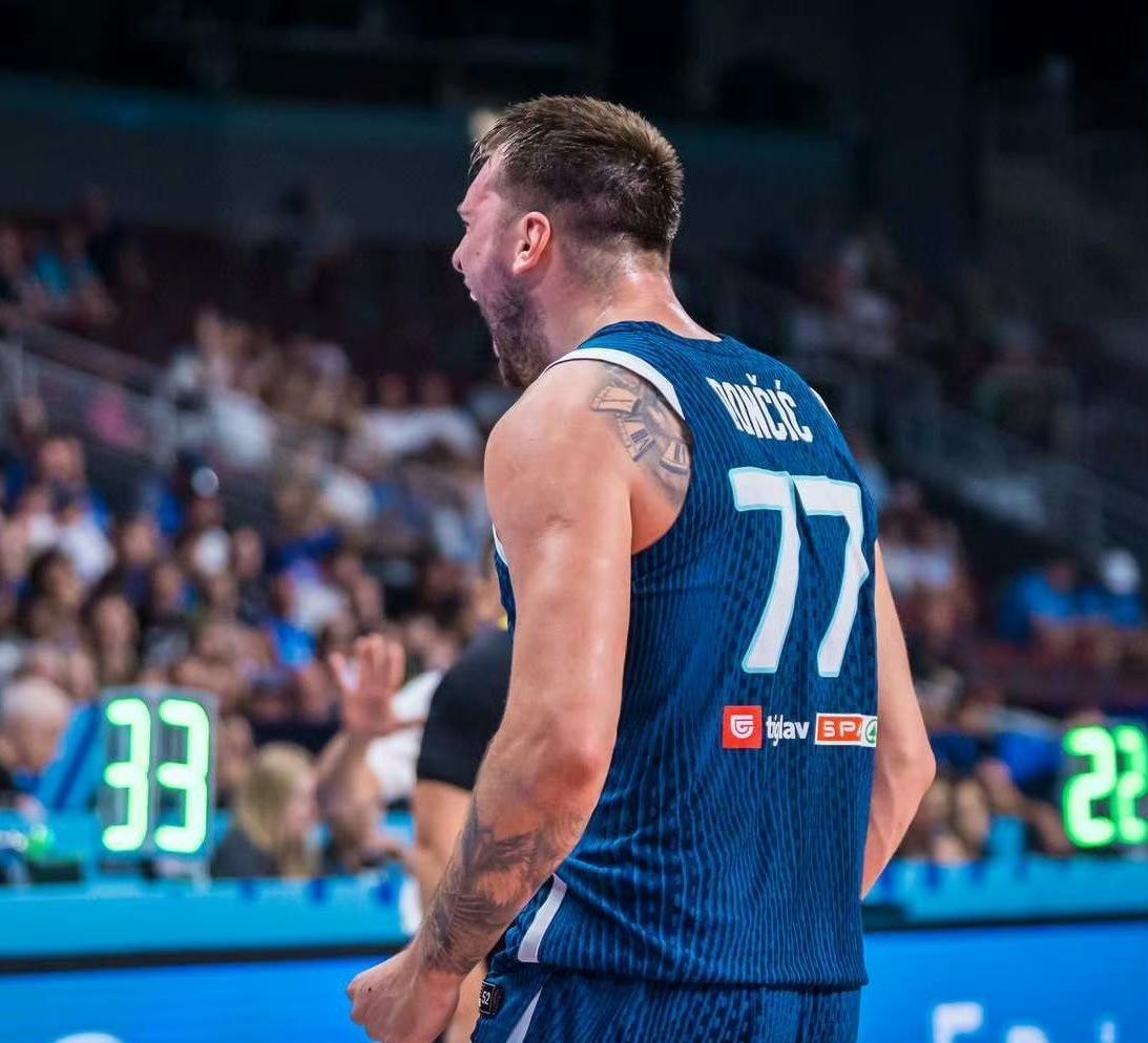 转折点！洛杉矶湖人临场应变；德国杯今晚攻防权衡；质疑声仍在；球队文化再被提及的简单介绍