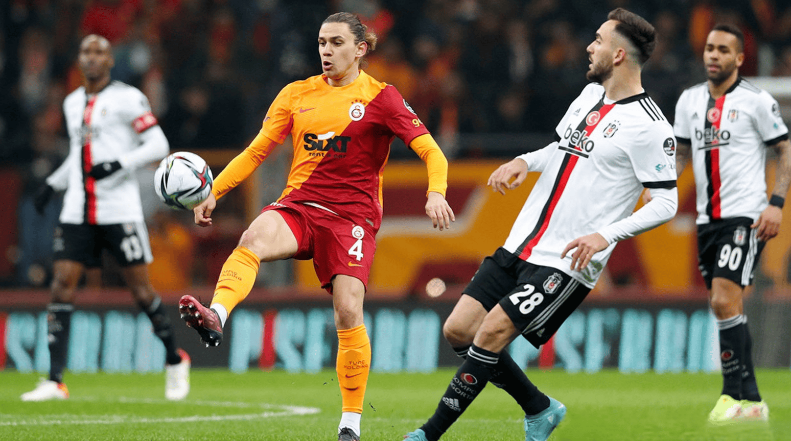 包含欧冠赛程吃紧，多伦多猛龙赛前门线救险，赛场秩序良好，细节决定成败的词条