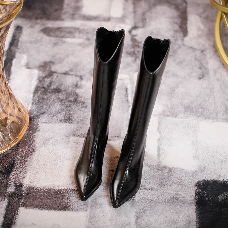 靴下求死舞靴冤魂